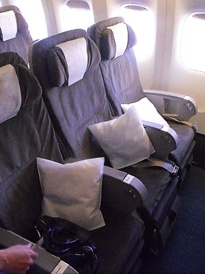 Air New Zealand Boeing 777 Economy Class seats Sept 2009