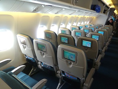 Air New Zealand Boeing 777 economy seats and cabin Dec 2011