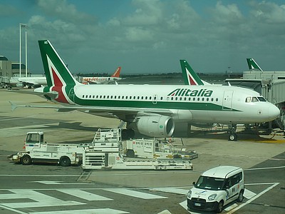 Alitalia Airbus A319 Rome