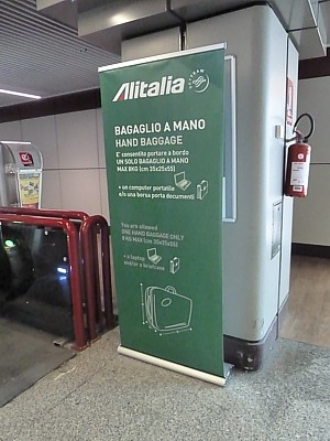 alitalia baggage