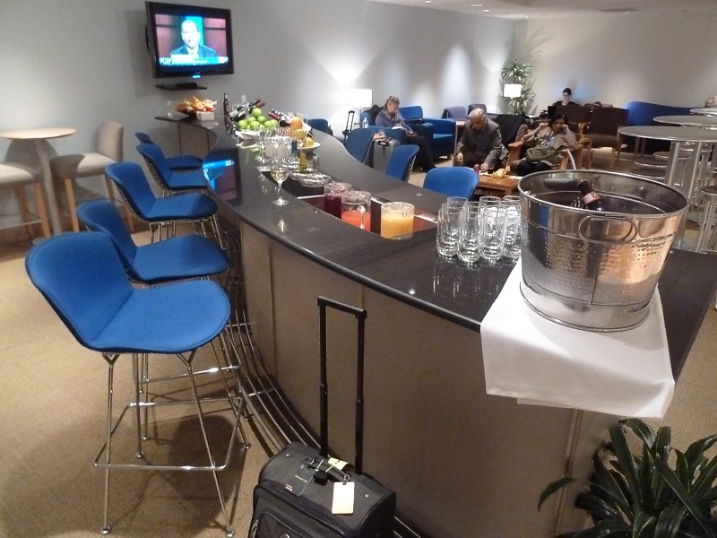 British Airways Chicago Business Class Lounge. Click here for next image.