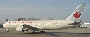 Air Canada 767 at Toronto June 2007