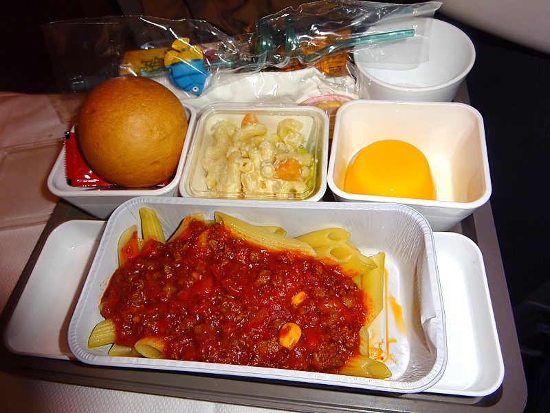 Cathay Pacific Inflight meal business class HKG Syd lipiec 2016