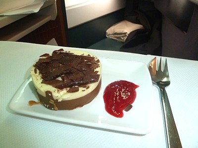 Cathay Pacific Inflight Meal Business Class SYD HKG září 2015