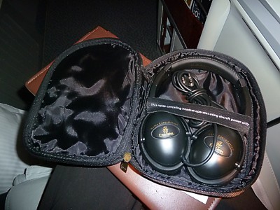 Emirates First Class noise reducing headphones Dec 2011