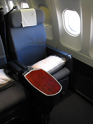 Air Lan Chile A340 business class seat Jan 2010