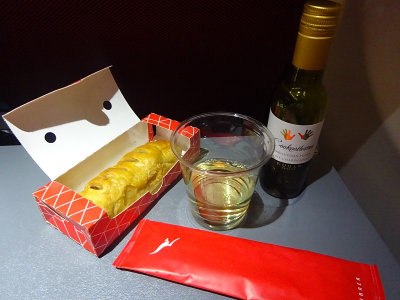 Qantas Inflight Meal Economy Class CGK SYD Nov 2016