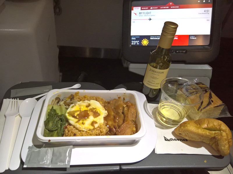 Qantas Inflight Meal Economy Class CGK SYD Nov 2016