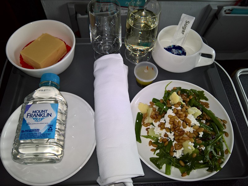 Qantas Inflight Meal Economy Class SYD CBR Oct 2016