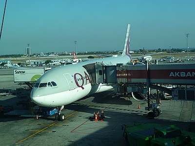 Qatar Airways A330 Istanbul