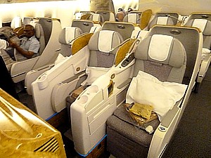 Emirates Boeing 777 Business Class 10D