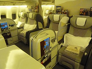 Emirates Boeing 777 First Class seat 2E