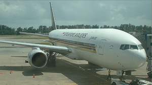 Singapore 777 at Singapore bound for Brisbane Jan 2004
