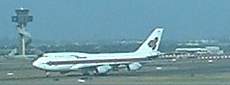 Thai 747-400 at Sydney Nov 2002