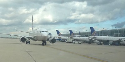 United Airlines at ORD Oct 2011