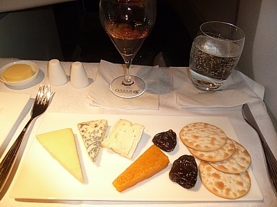 Qatar Airways Reviews - Inflight Food - Airline meal pictures