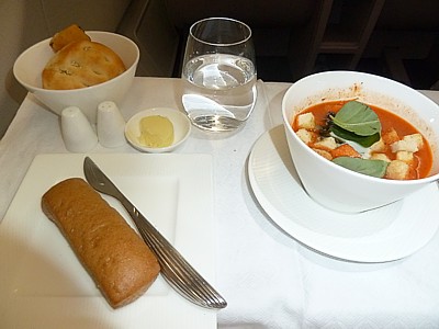 Qatar Airways Reviews - Inflight Food - Airline meal pictures