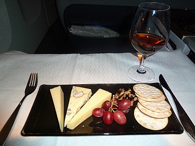 Qatar Airways Reviews - Inflight Food - Airline meal pictures